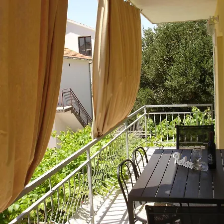 Dominik Appartement *