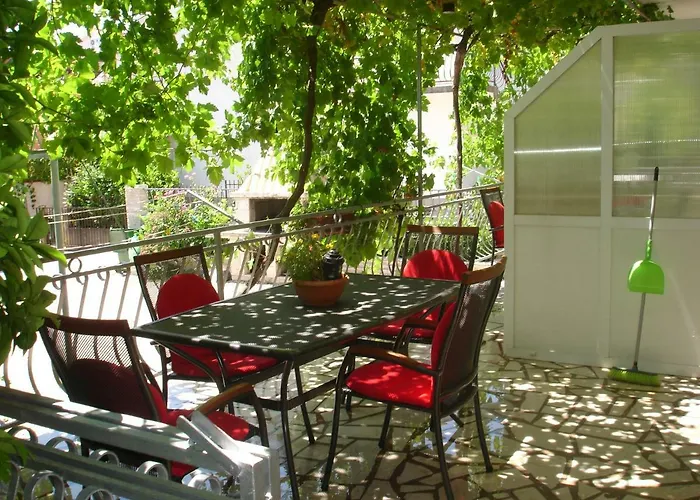 Dominik アパート オレビック